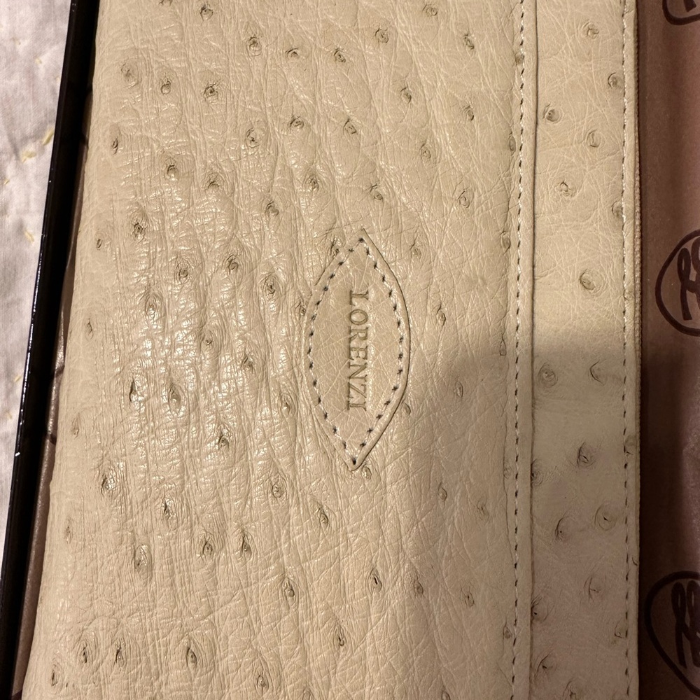 Ivory Key & Card Holder